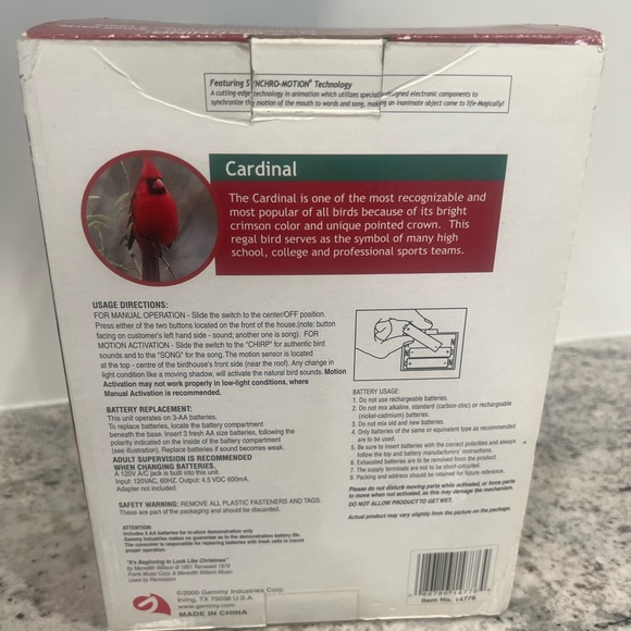 Animated cardinal gemmy Birdhouse Singing Holiday Decoration - Green and Red - Picture 6 of 6